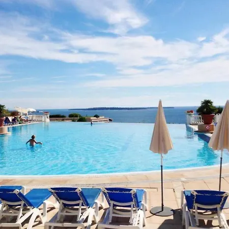 Francia-2 By Interhome