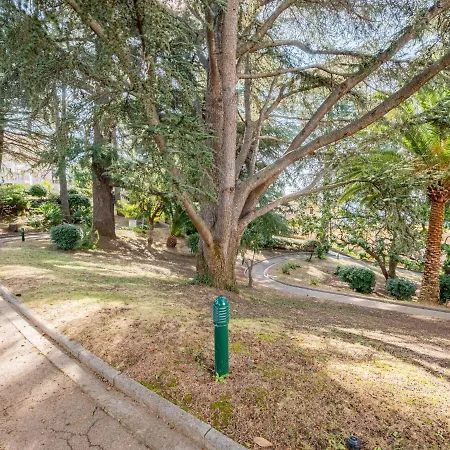 Francia-2 By Interhome 戛纳